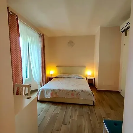El Doorado Inn